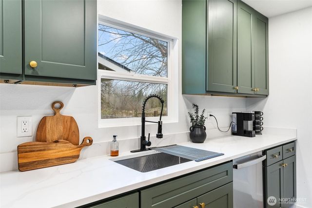 27805 Hinkleman Road, Buckley, WA 98321