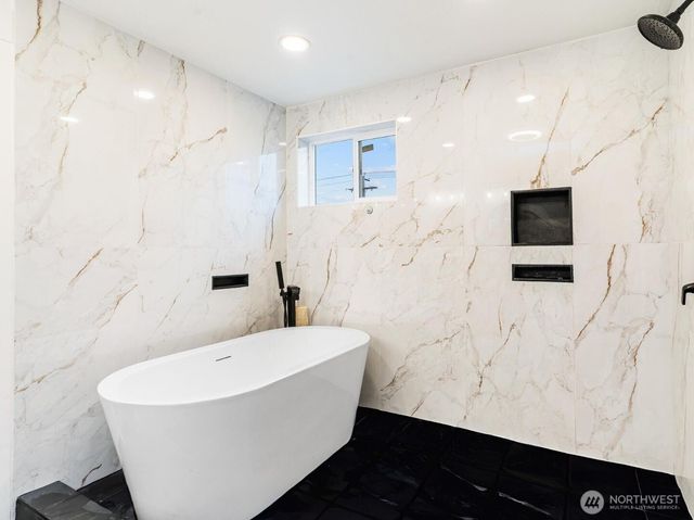 27805 Hinkleman Road, Buckley, WA 98321