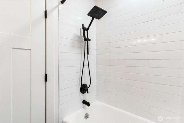 27805 Hinkleman Road, Buckley, WA 98321