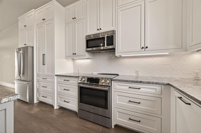 2461 Baycrest Drive, Houston, TX 77058