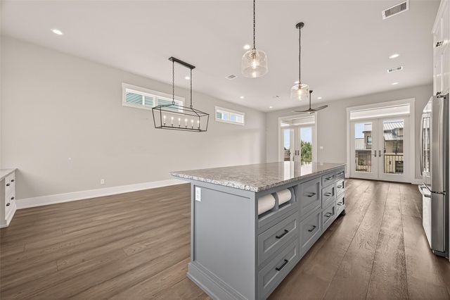 2461 Baycrest Drive, Houston, TX 77058