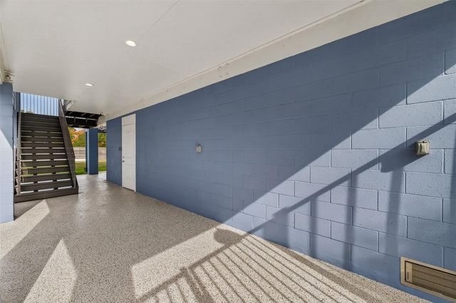 2461 Baycrest Drive, Houston, TX 77058