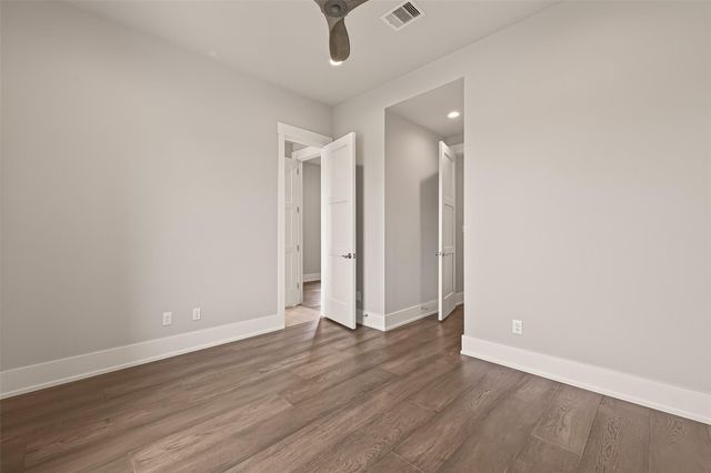 2461 Baycrest Drive, Houston, TX 77058