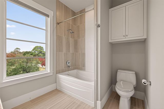 2461 Baycrest Drive, Houston, TX 77058