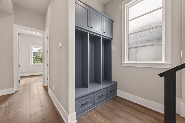 2461 Baycrest Drive, Houston, TX 77058