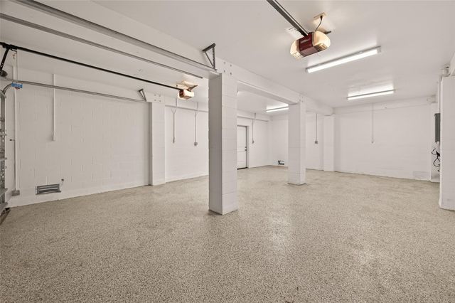 2461 Baycrest Drive, Houston, TX 77058