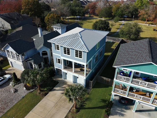 2461 Baycrest Drive, Houston, TX 77058