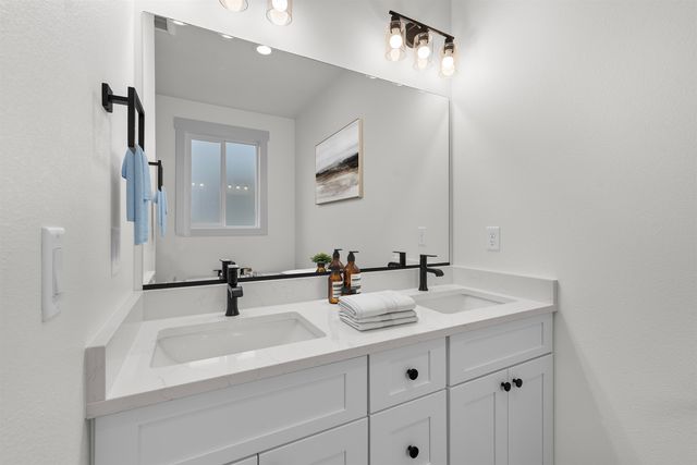 1810 N Jakeman Ct, Spokane Valley, WA 99016