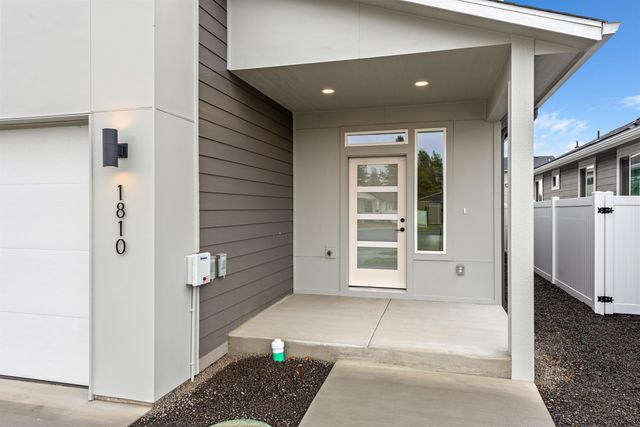 1810 N Jakeman Ct, Spokane Valley, WA 99016