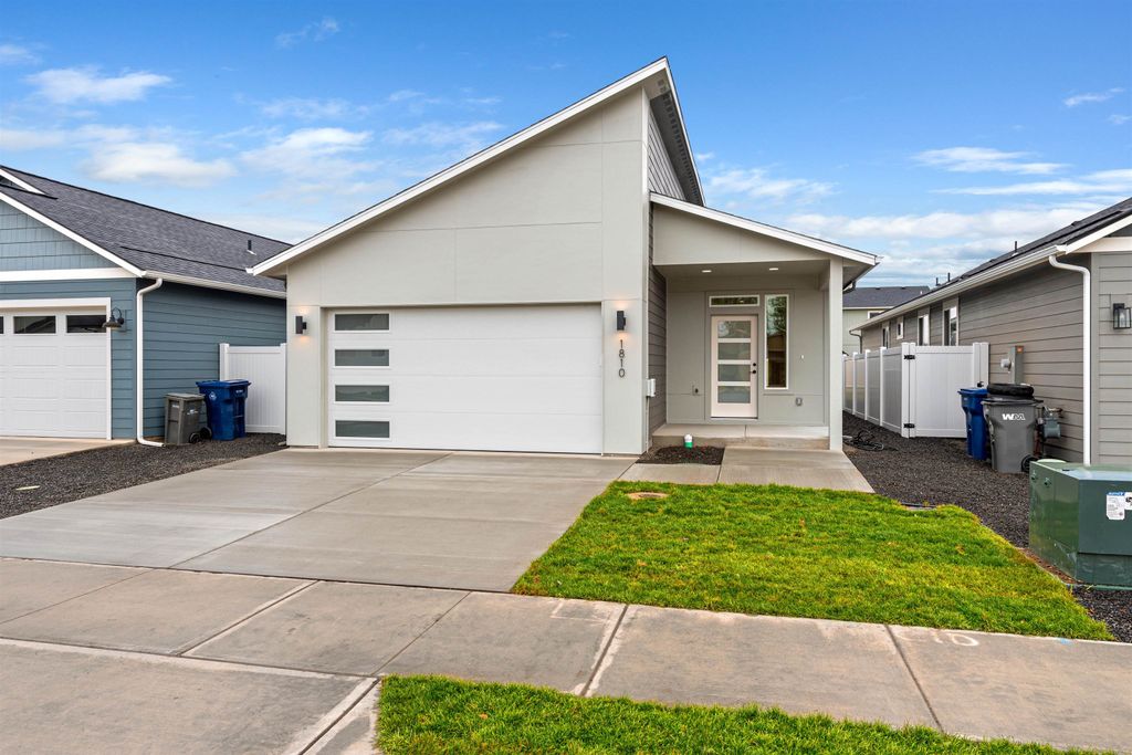 1810 N Jakeman Ct, Spokane Valley, WA 99016
