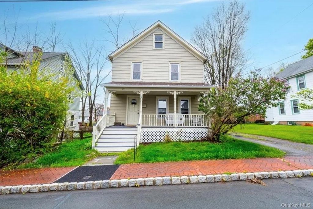 20 Van Buren Street, Warwick, NY 10990