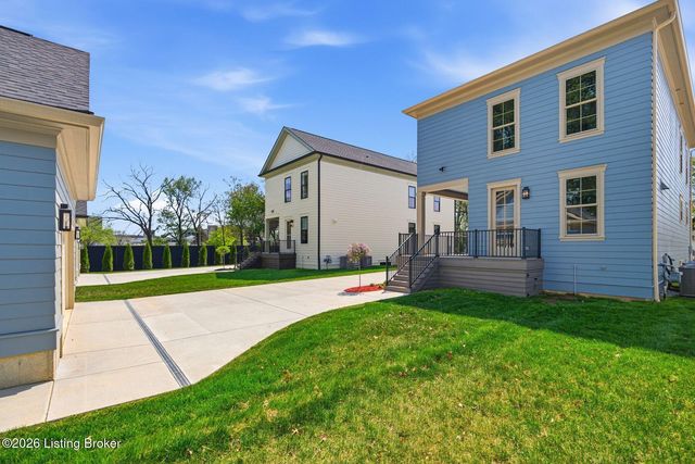 907 S Sherrin Ave, Louisville, KY 40207