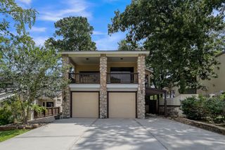 4 Waters Edge Street, Conroe, TX 77356