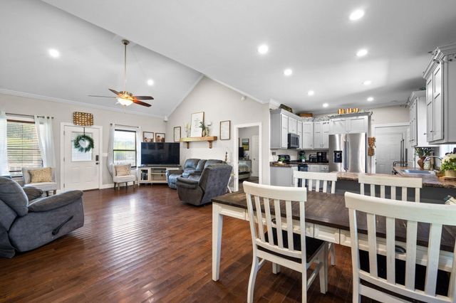 221 Hill Circle, Dunlap, TN 37327