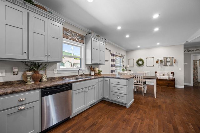 221 Hill Circle, Dunlap, TN 37327