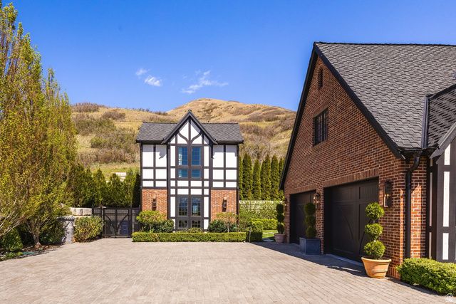 299 E OAK FOREST RD, Salt Lake City, UT 84103