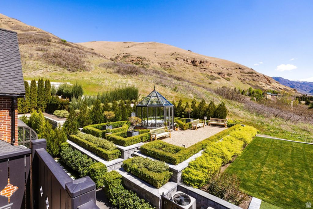 Image 66 of property listing at 299 E OAK FOREST RD, Salt Lake City, UT 84103