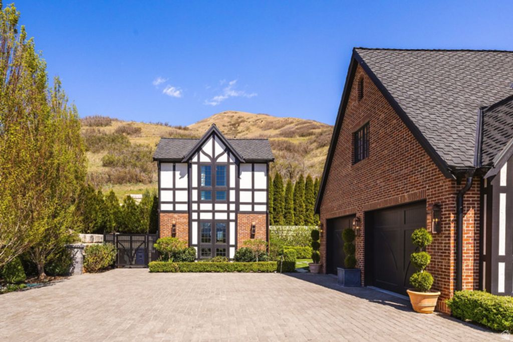 Image 71 of property listing at 299 E OAK FOREST RD, Salt Lake City, UT 84103