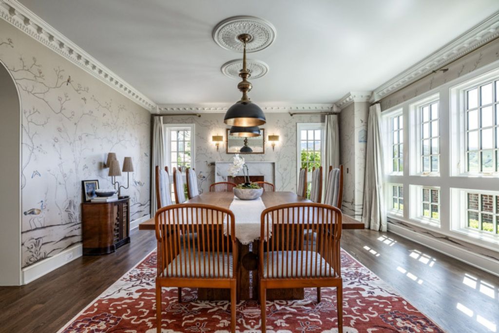 Image 10 of property listing at 299 E OAK FOREST RD, Salt Lake City, UT 84103