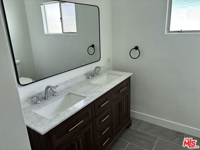 366 E Hillsdale Street, Inglewood, CA 90302