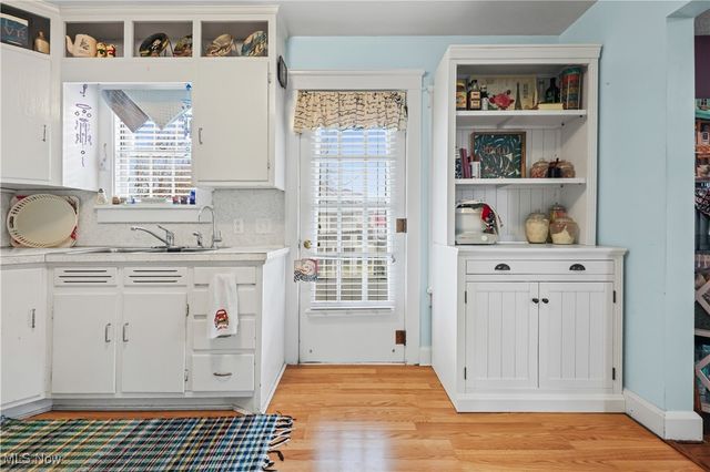 10322 Dover Road, Apple Creek, OH 44606