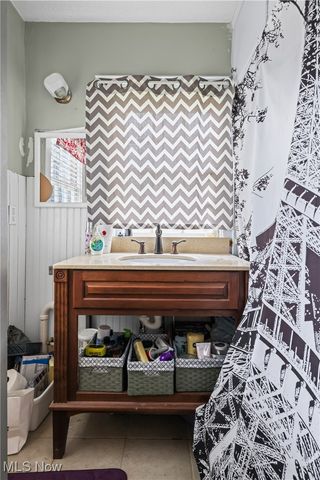 10322 Dover Road, Apple Creek, OH 44606