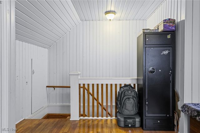 10322 Dover Road, Apple Creek, OH 44606