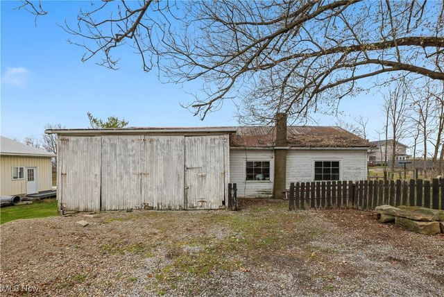 10322 Dover Road, Apple Creek, OH 44606