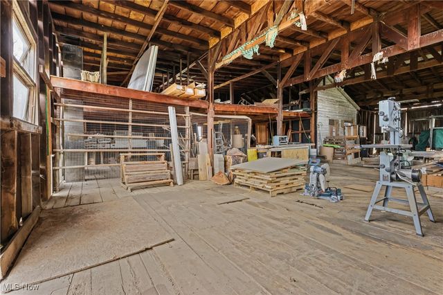 10322 Dover Road, Apple Creek, OH 44606