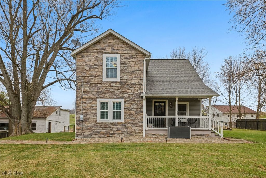 10322 Dover Road, Apple Creek, OH 44606