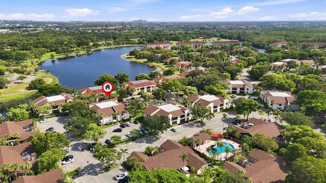 2581 CARAMBOLA Circle N 1868, Coconut Creek, FL 33066