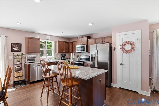 906 Sun Valley Way, Chesterfield, VA 23236