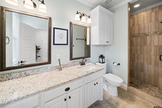 1013 Crescent Hill Ct, Bullard, TX 75757