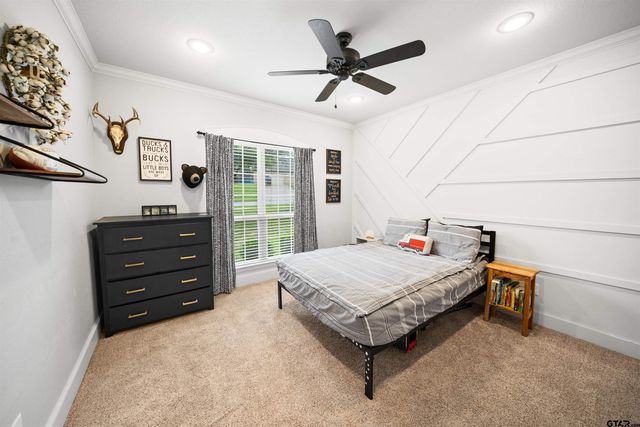 1013 Crescent Hill Ct, Bullard, TX 75757