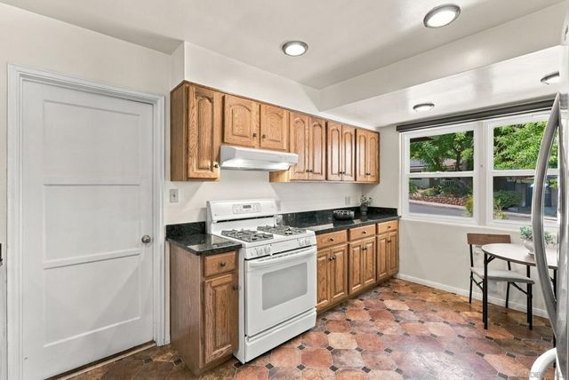 4011 Marron, San Diego, CA 92115