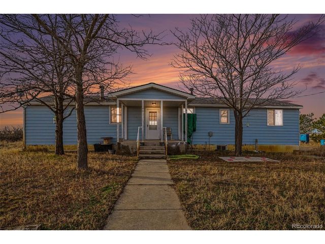 901 County Road 3, Wiggins, CO 80654