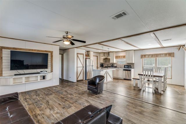 4599 Burwick Road, Jacksboro, TX 76458