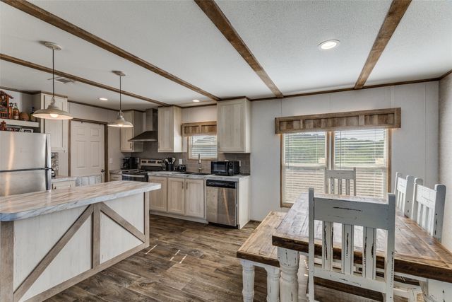 4599 Burwick Road, Jacksboro, TX 76458