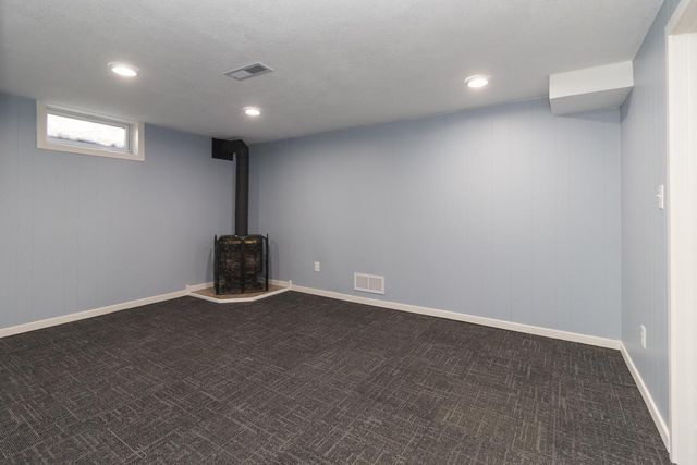 2065 William Street, Roseville, MN 55113