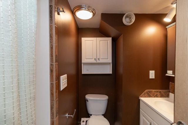 2065 William Street, Roseville, MN 55113