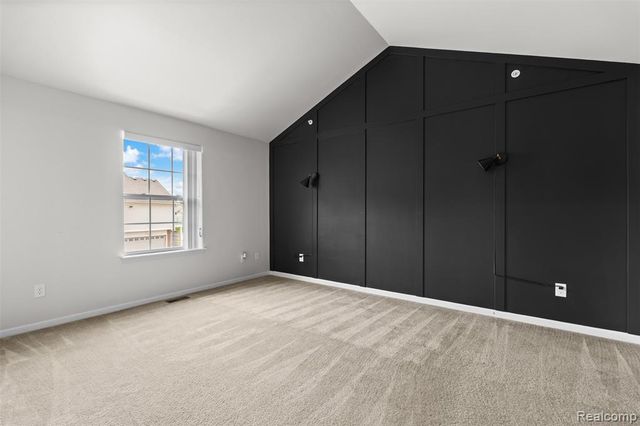 21914 Aberdeen Drive 30, Macomb, MI 48042