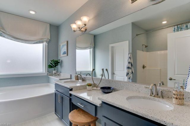 2201 Sanibel LN, Chesapeake, VA 23321