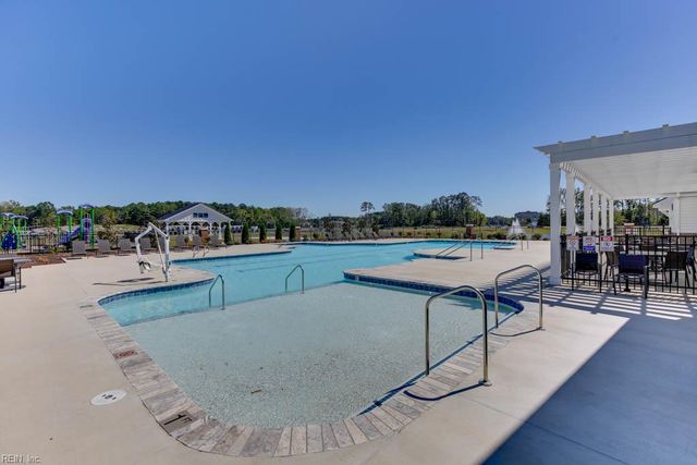 2201 Sanibel LN, Chesapeake, VA 23321