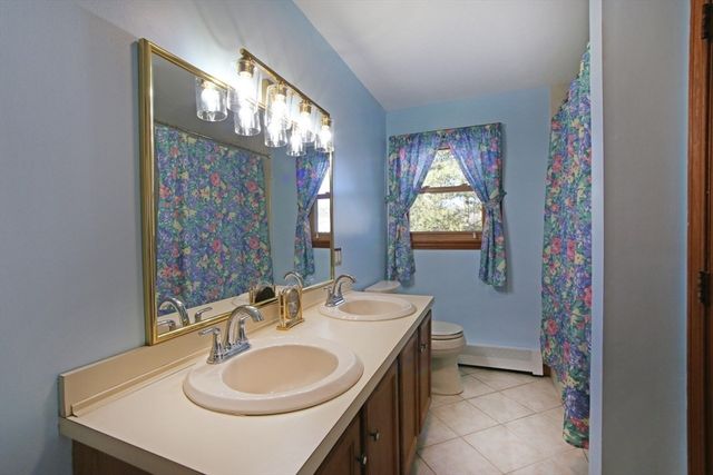 68 Ashford Street, Methuen, MA 01844