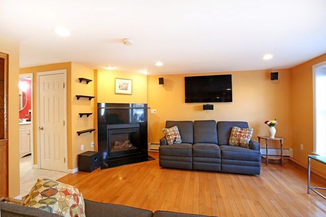 68 Ashford Street, Methuen, MA 01844