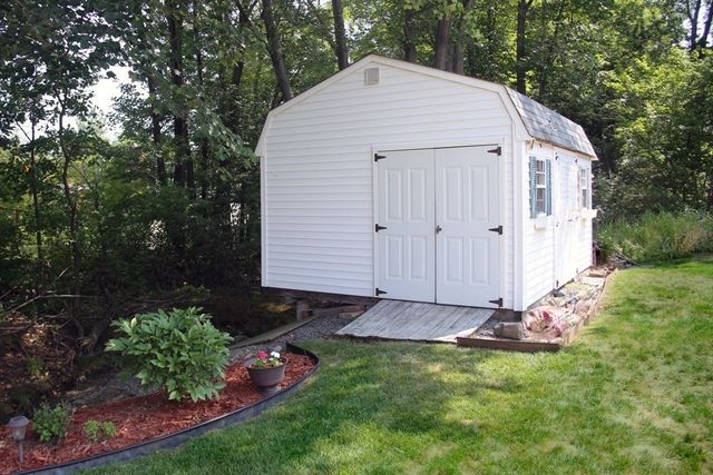 68 Ashford Street, Methuen, MA 01844