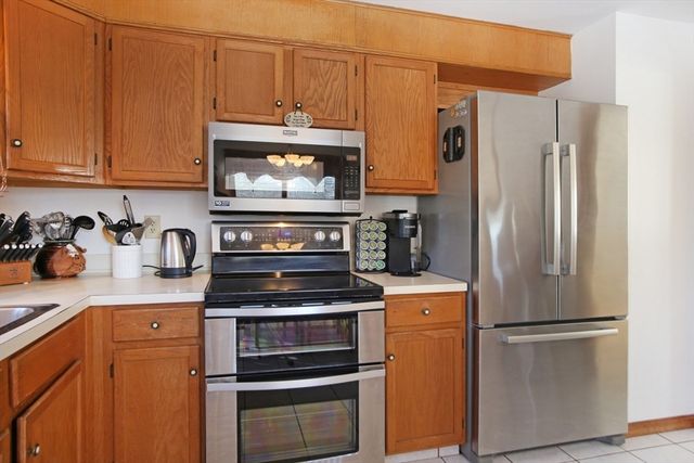 68 Ashford Street, Methuen, MA 01844