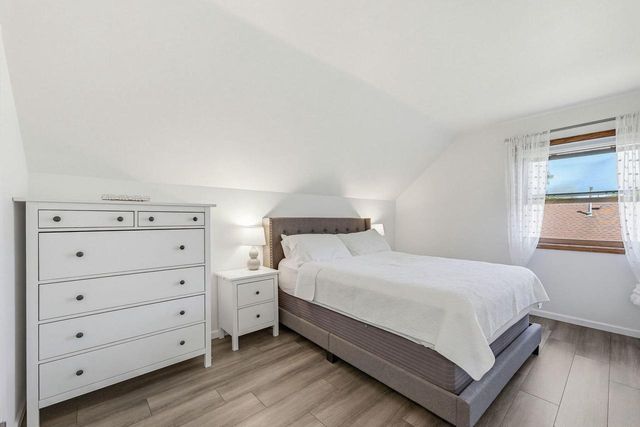 N78W15289 Haymeadow ROAD, Menomonee Falls, WI 53051