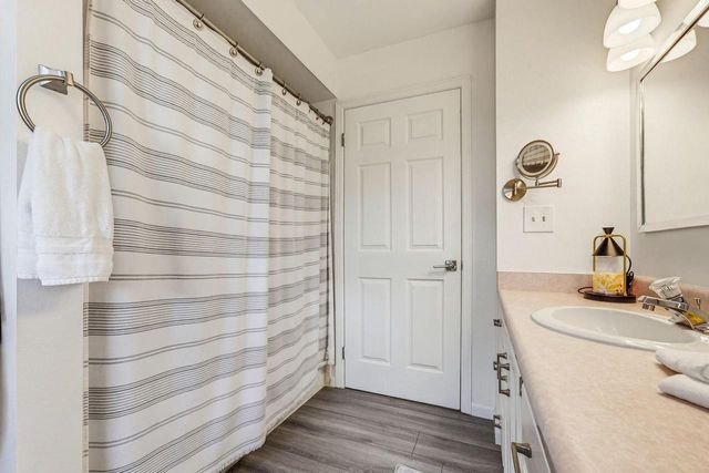 N78W15289 Haymeadow ROAD, Menomonee Falls, WI 53051