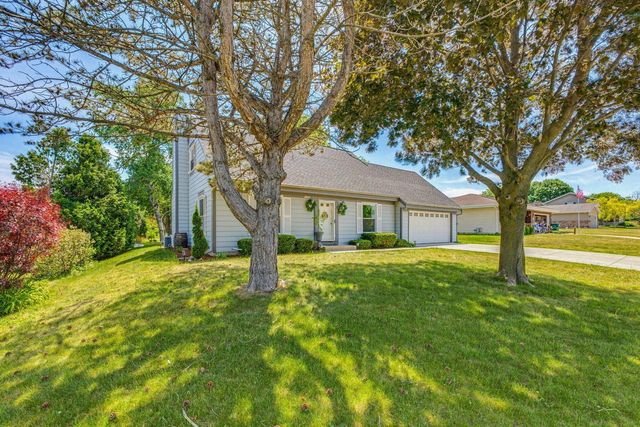 N78W15289 Haymeadow ROAD, Menomonee Falls, WI 53051